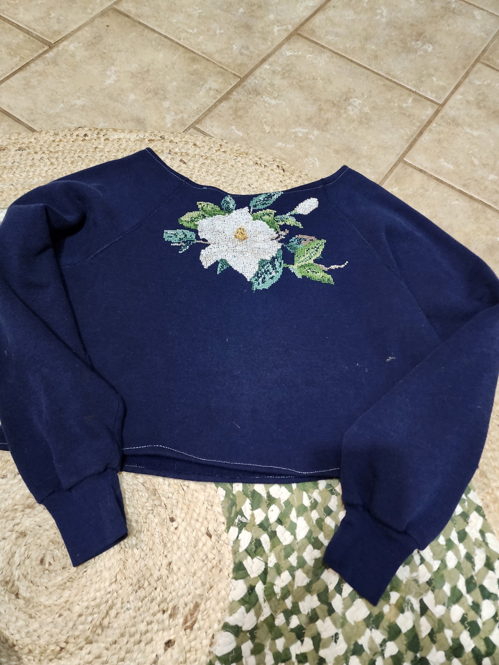 RARE‎ UNIQUE Handmade Vintage Navy Cropped Sweatshirt Floral Embroidery